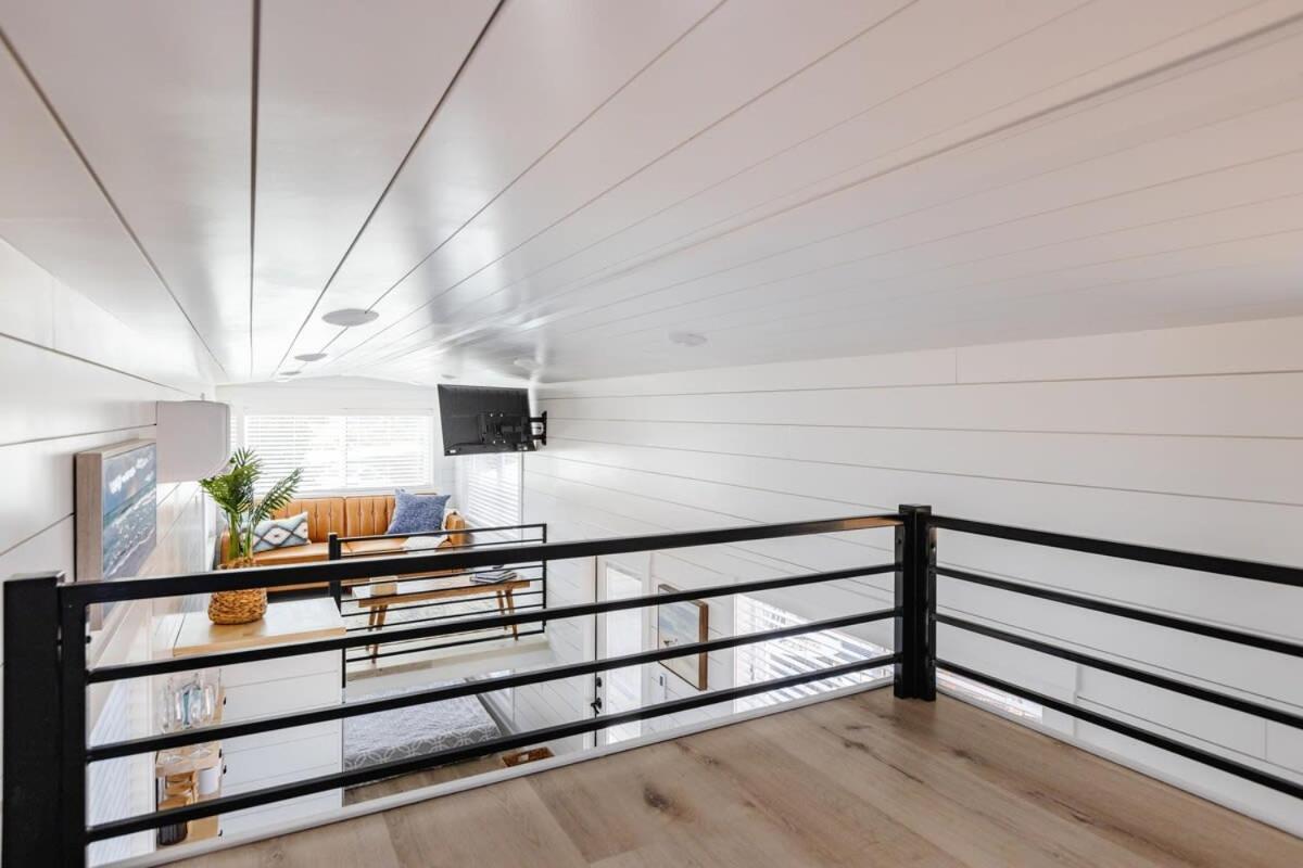 Modern Home With Private Hot Tub Apple Valley Екстериор снимка